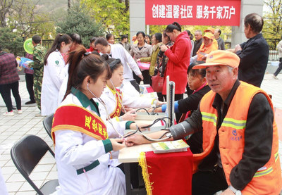 世界男性健康日 延安陽光醫(yī)院義診咨詢進社區(qū)，健康溫暖送到家